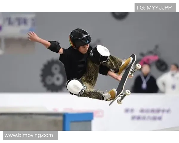 滑板深度：解密深圳滑板队的盯防